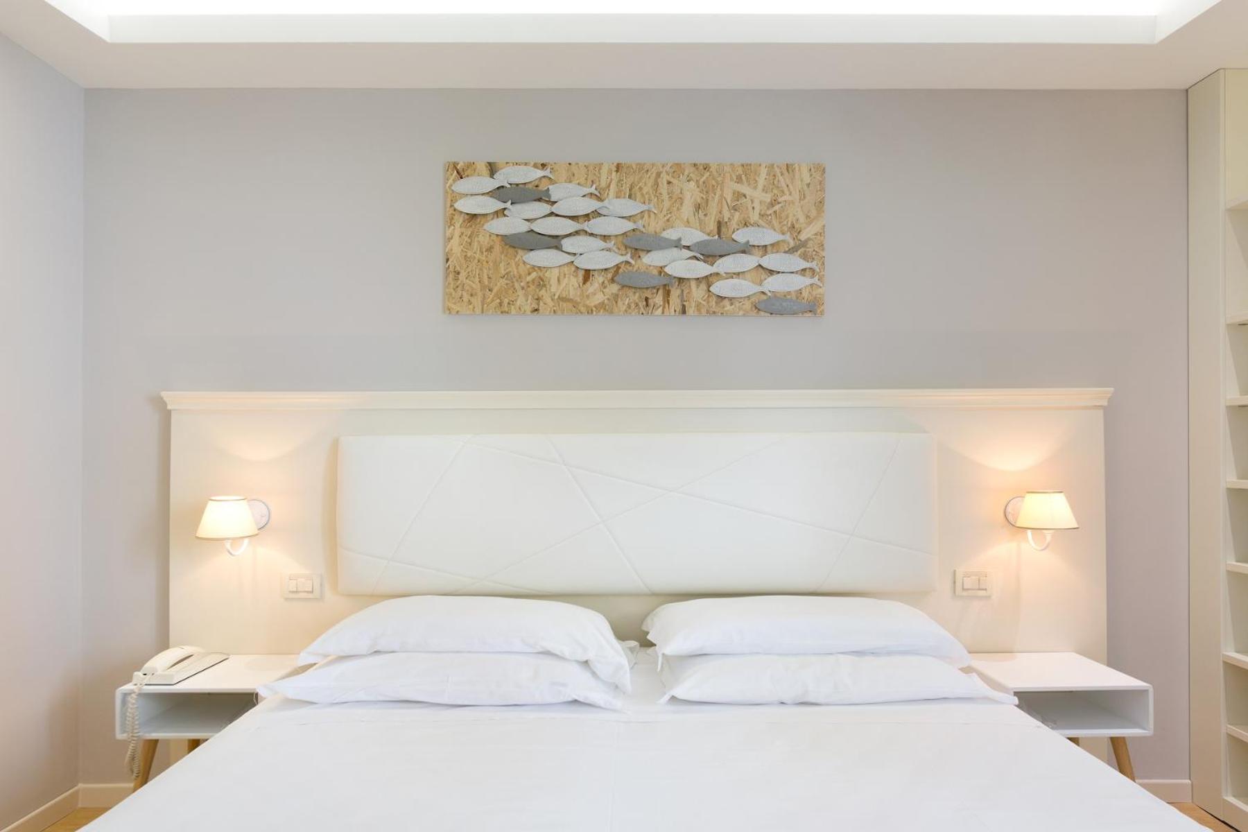 Hotel Croce Di Malta Lignano Sabbiadoro Ngoại thất bức ảnh