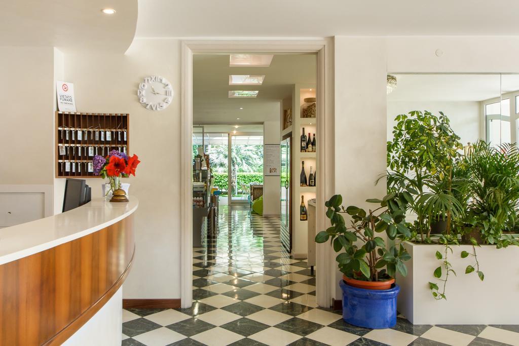 Hotel Croce Di Malta Lignano Sabbiadoro Ngoại thất bức ảnh